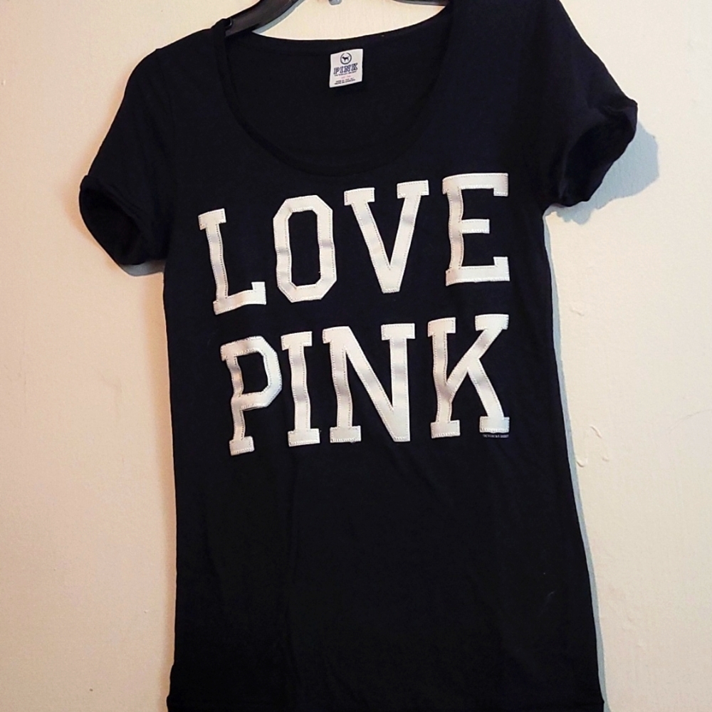 VS PINK top.